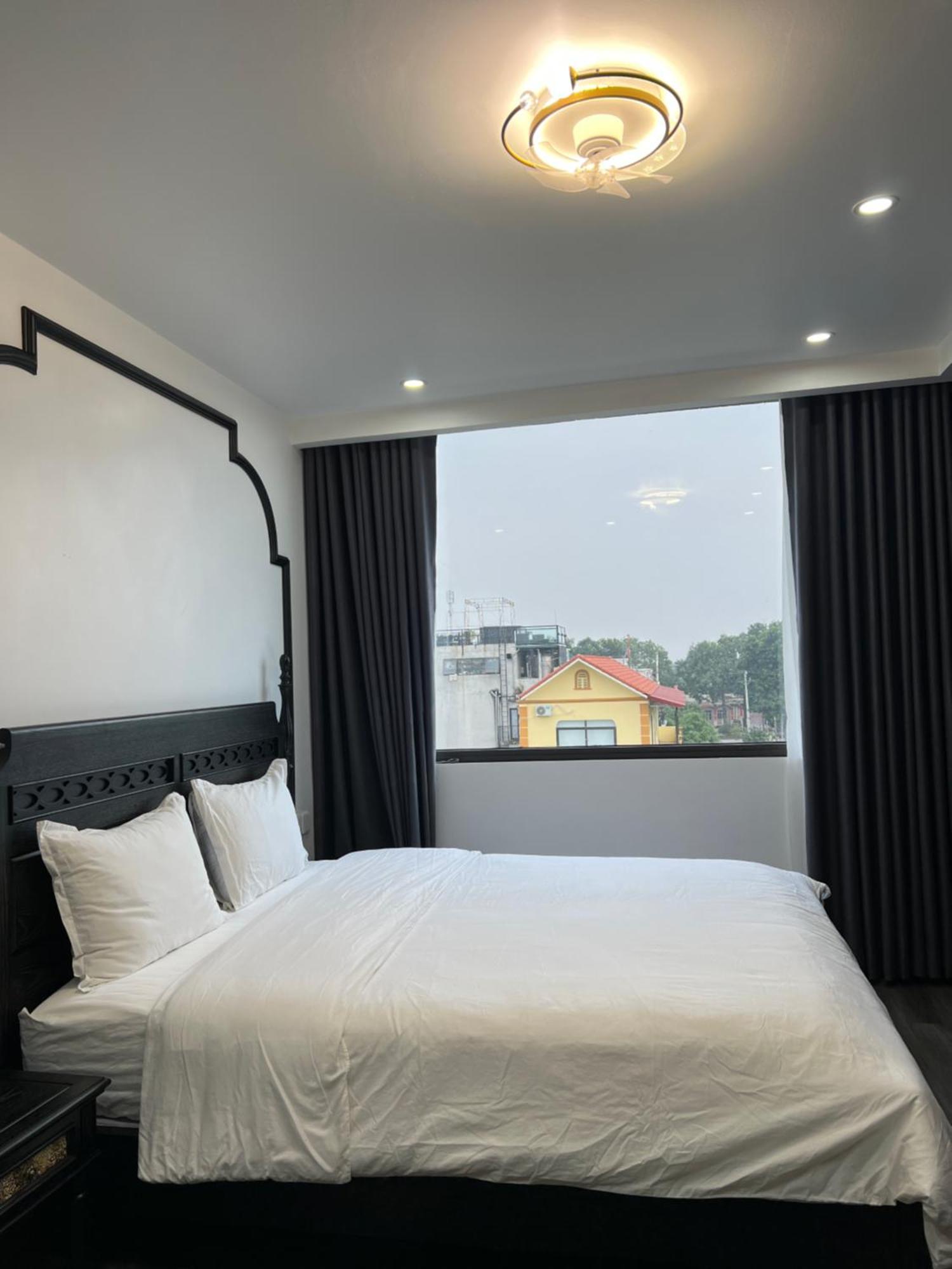 Lotus Hotel Ниньбинь Экстерьер фото
